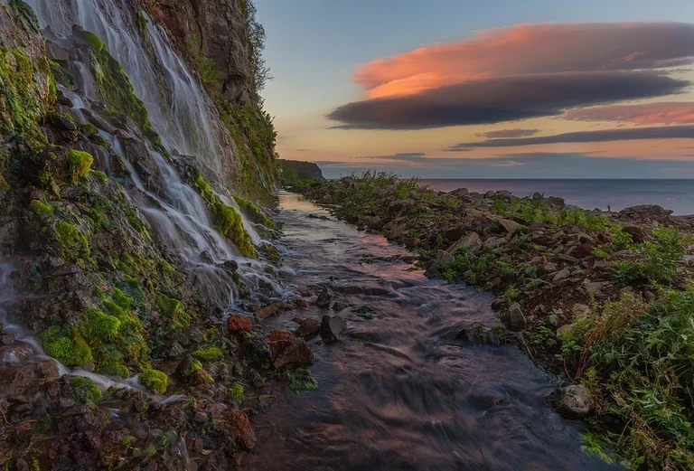 Фото Стена водопадов