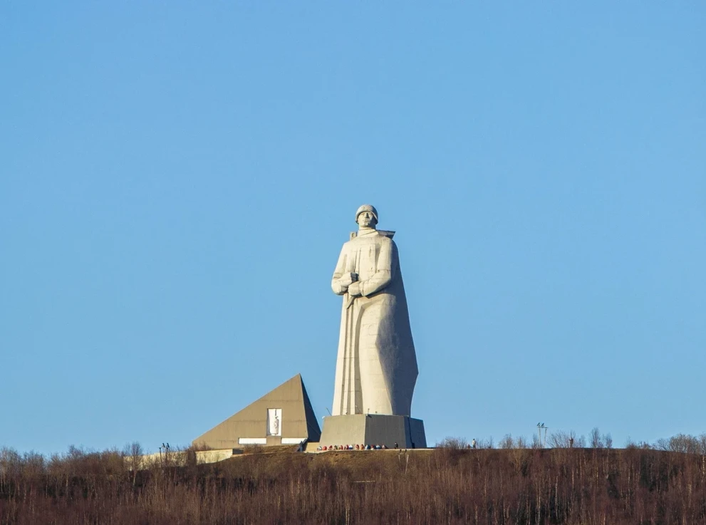 Мурманск Алеша.jpg